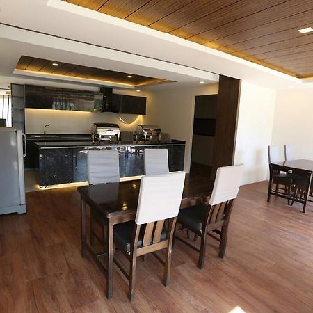 Royal Crown Hotel Yangon Eksteriør bilde
