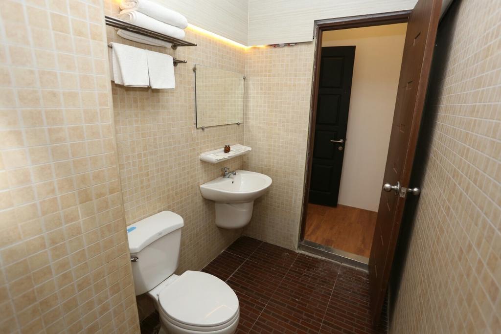 Royal Crown Hotel Yangon Eksteriør bilde