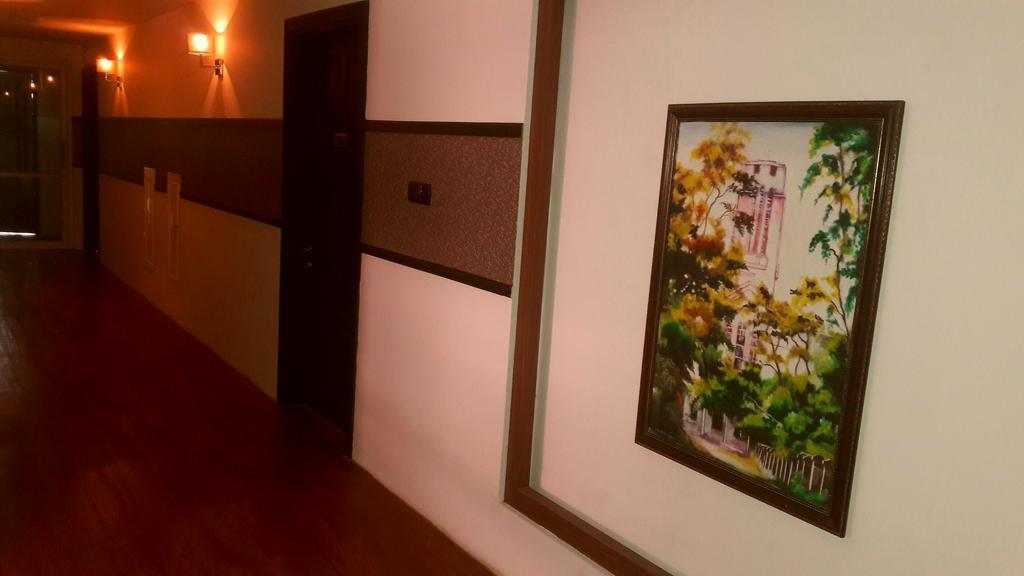 Royal Crown Hotel Yangon Eksteriør bilde