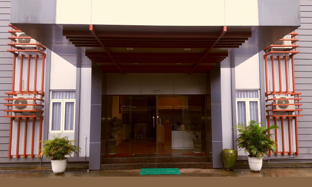 Royal Crown Hotel Yangon Eksteriør bilde